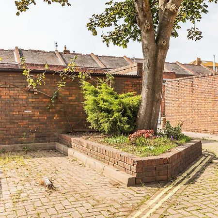 Penny Perfect By The Quays & Beach In Old Portsmouth Exterior photo